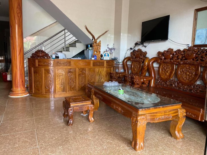 Nhà nghỉ Luật Phương